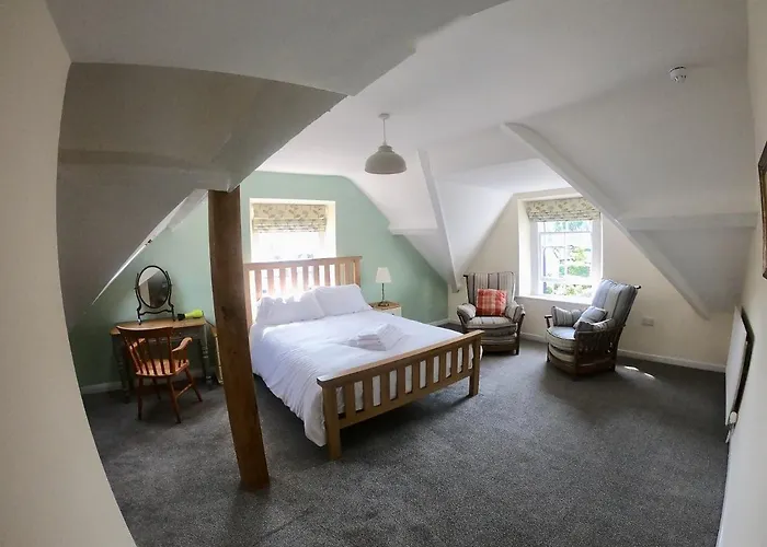 Underhill Guest house *