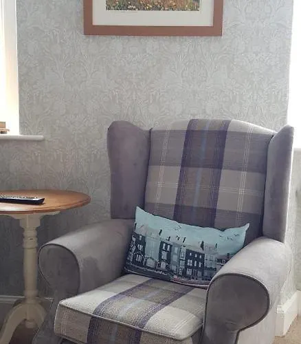 Underhill Guest house *